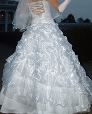 свадебное платье в отльчном состоянии